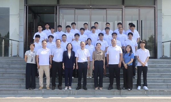 全体合影.jpg