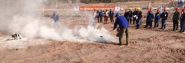 江西瑞金电厂项目部开展消防宣讲和消防技能学习活动2.jpg 江西瑞金电厂项目部开展消防宣讲和消防技能学习活动2.jpg