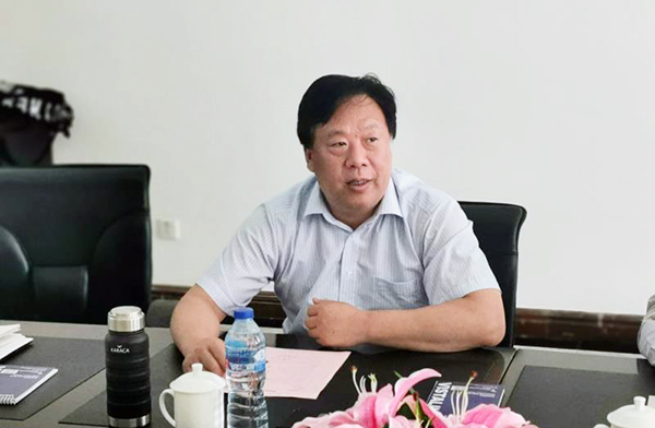 2-王天兴副市长与黄习功总经理在会议上讲话..jpg 2-王天兴副市长与黄习功总经理在会议上讲话..jpg