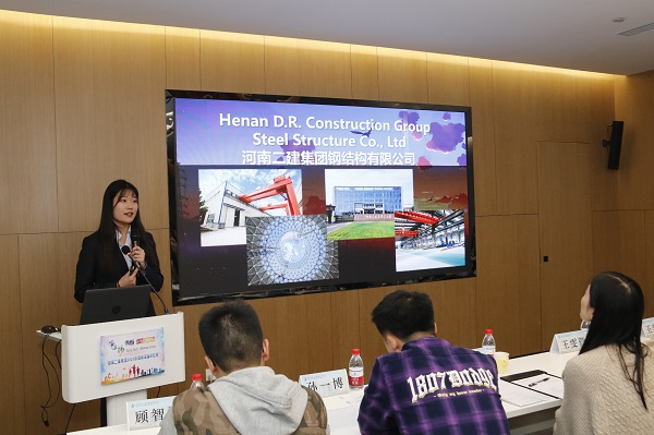 钢结构公司徐江帆介绍青年人的担当作为.jpg 钢结构公司徐江帆介绍青年人的担当作为.jpg