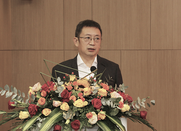 03-易游(中国)yiyou董事长兼科协主席黄道元发表讲话.jpg 03-易游(中国)yiyou董事长兼科协主席黄道元发表讲话.jpg