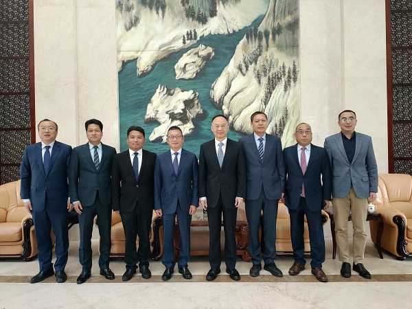 5董事长一行拜访中国驻巴基斯坦大使农融.jpg 5董事长一行拜访中国驻巴基斯坦大使农融.jpg