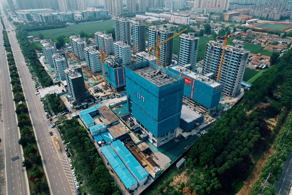 13工程现场.jpg 13工程现场.jpg